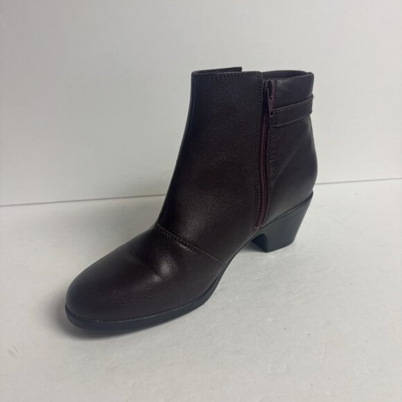 Clarks Women's Emily2 Belle Boot Size 8.5 M - Picture 2 of 5